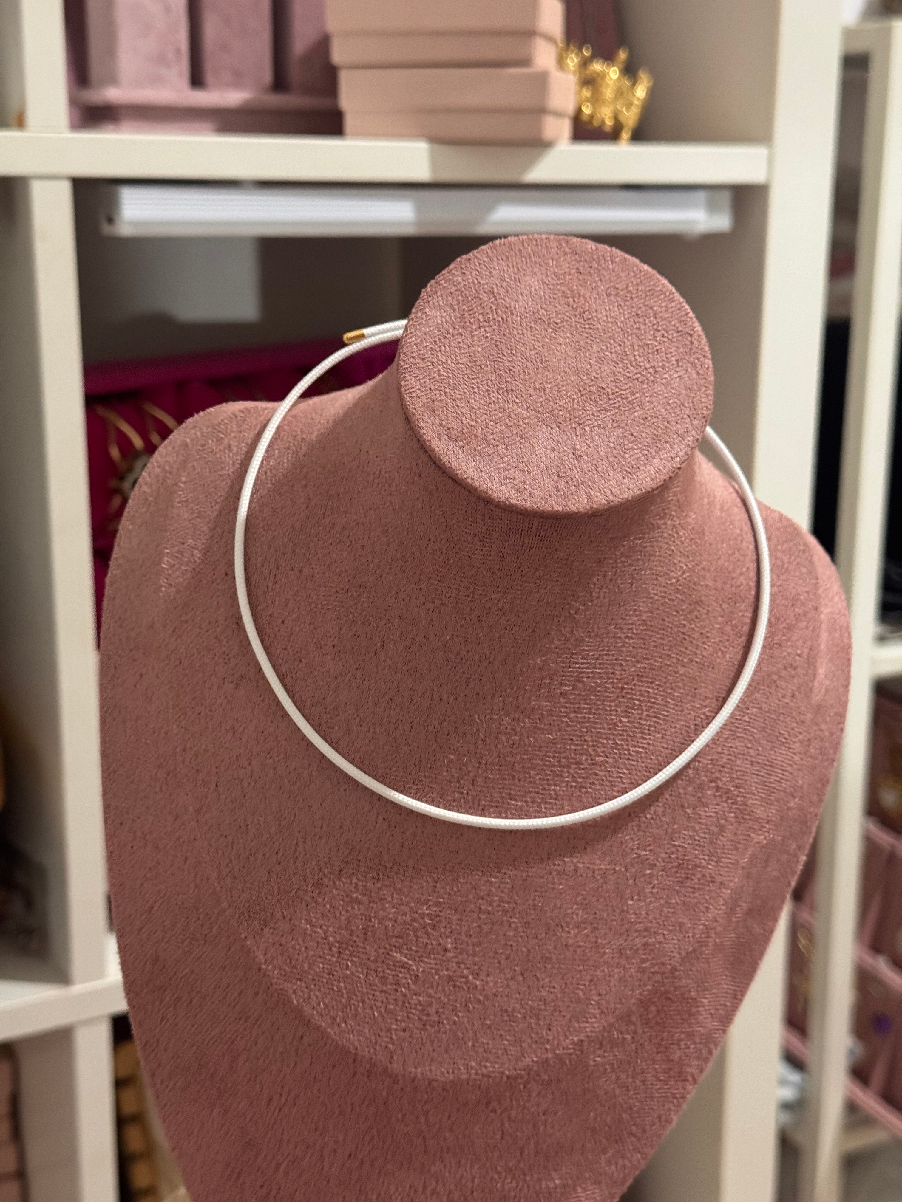 COLLAR INFINITE BLANCO