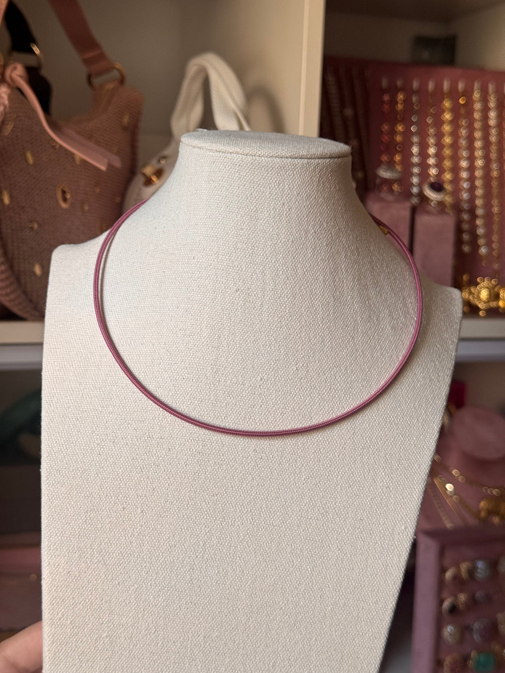 COLLAR INFINITE ROSA OSCURO