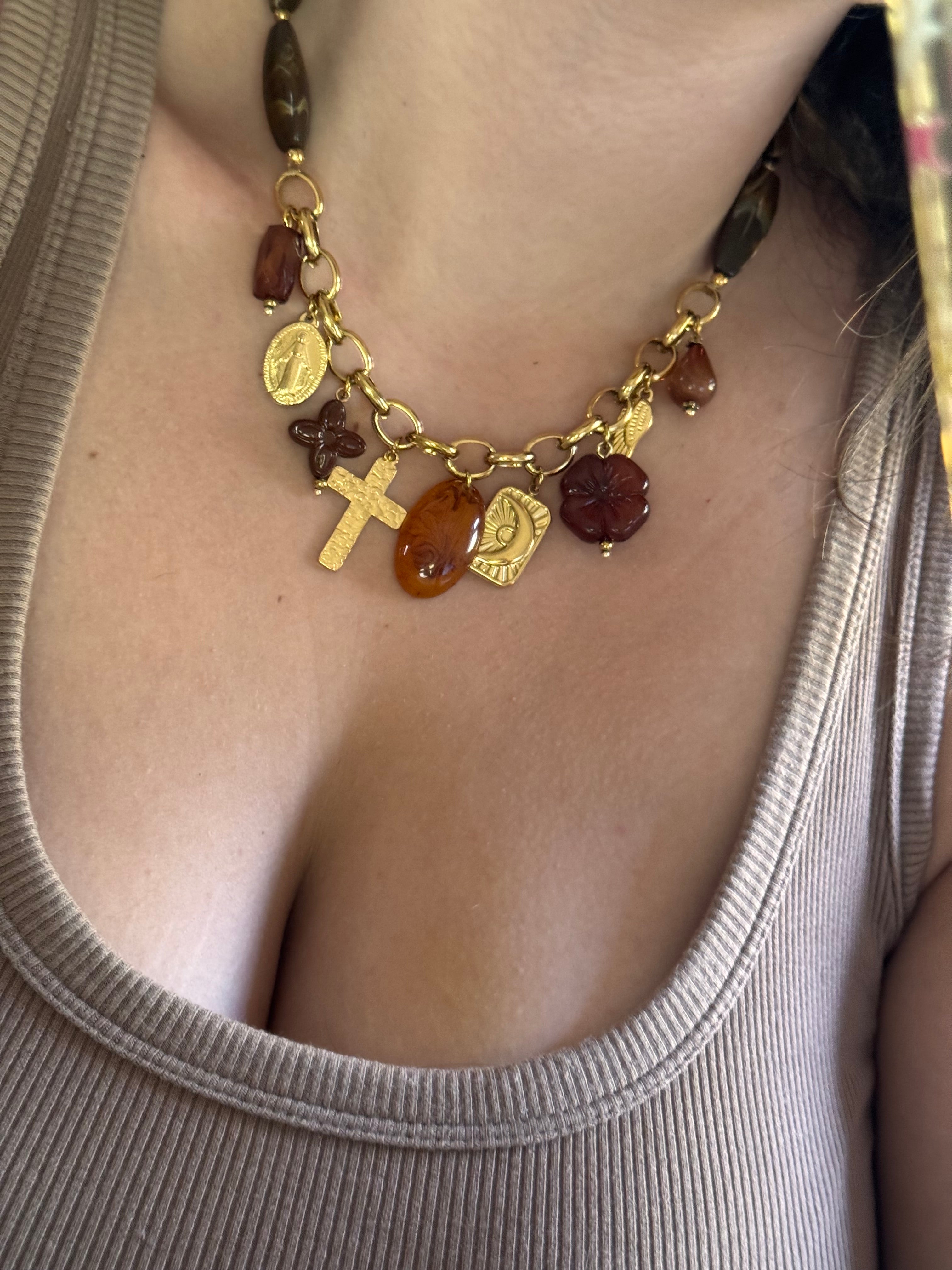COLLAR ELIZA