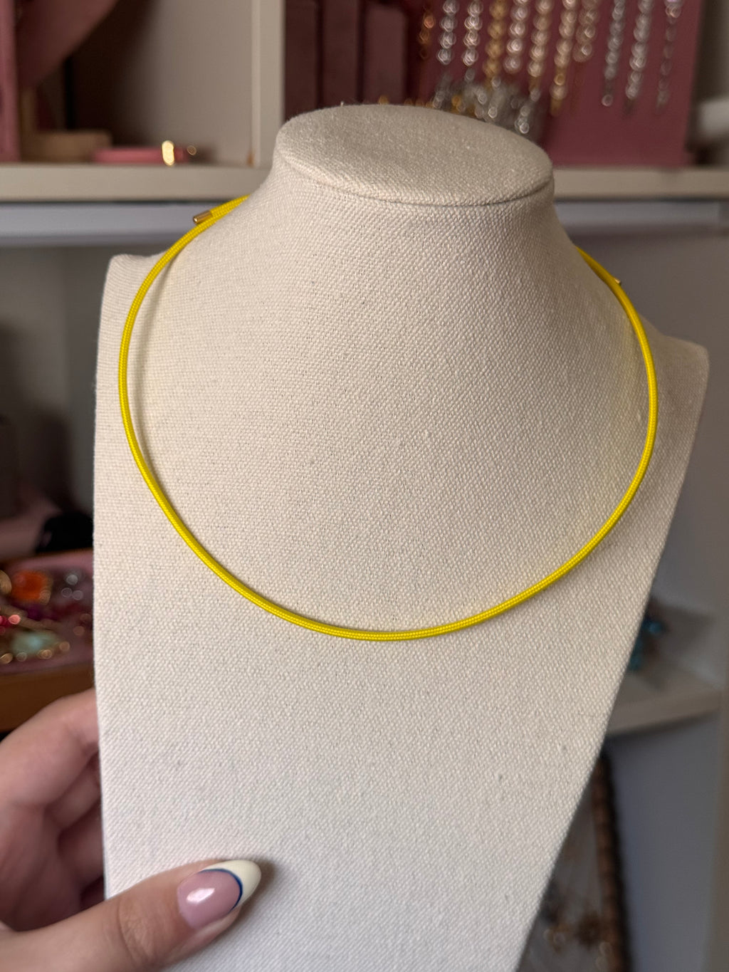 COLLAR INFINITE YELLOW