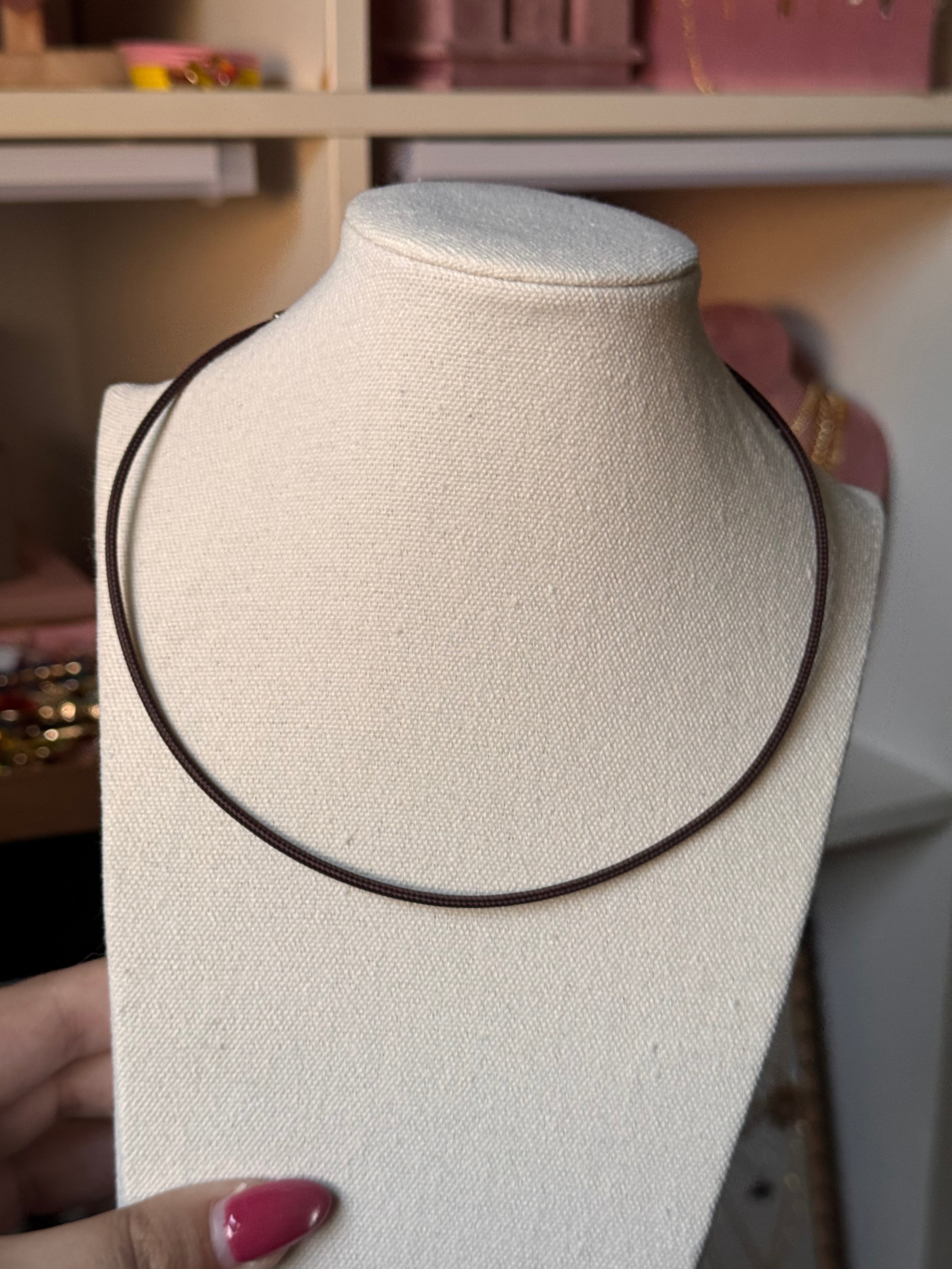 COLLAR INFINITE MARRÓN