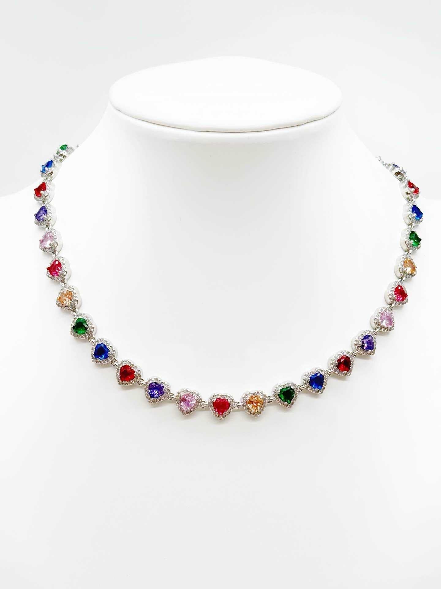 COLLAR REINA 2