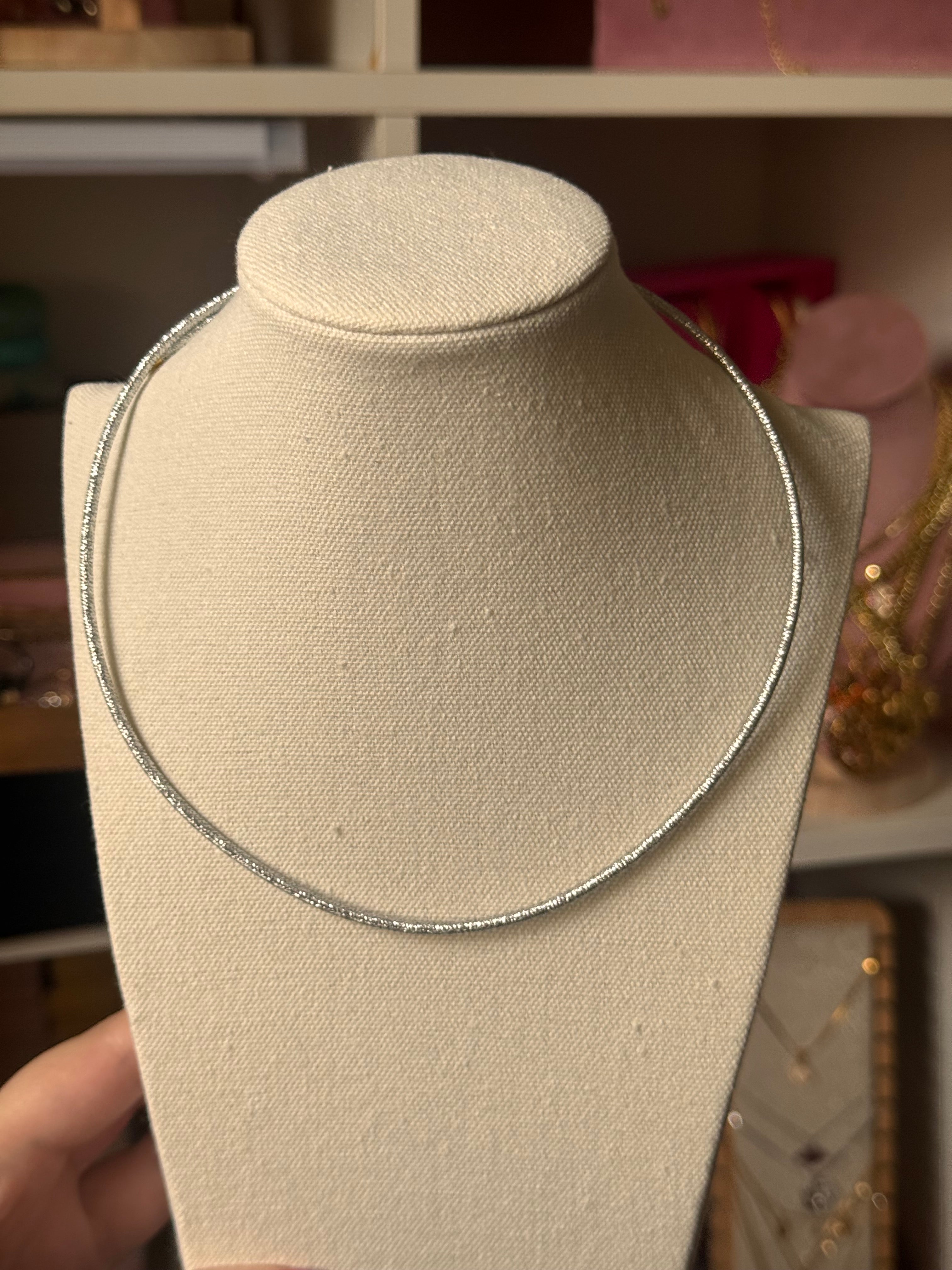 COLLAR INFINITE PLATEADO