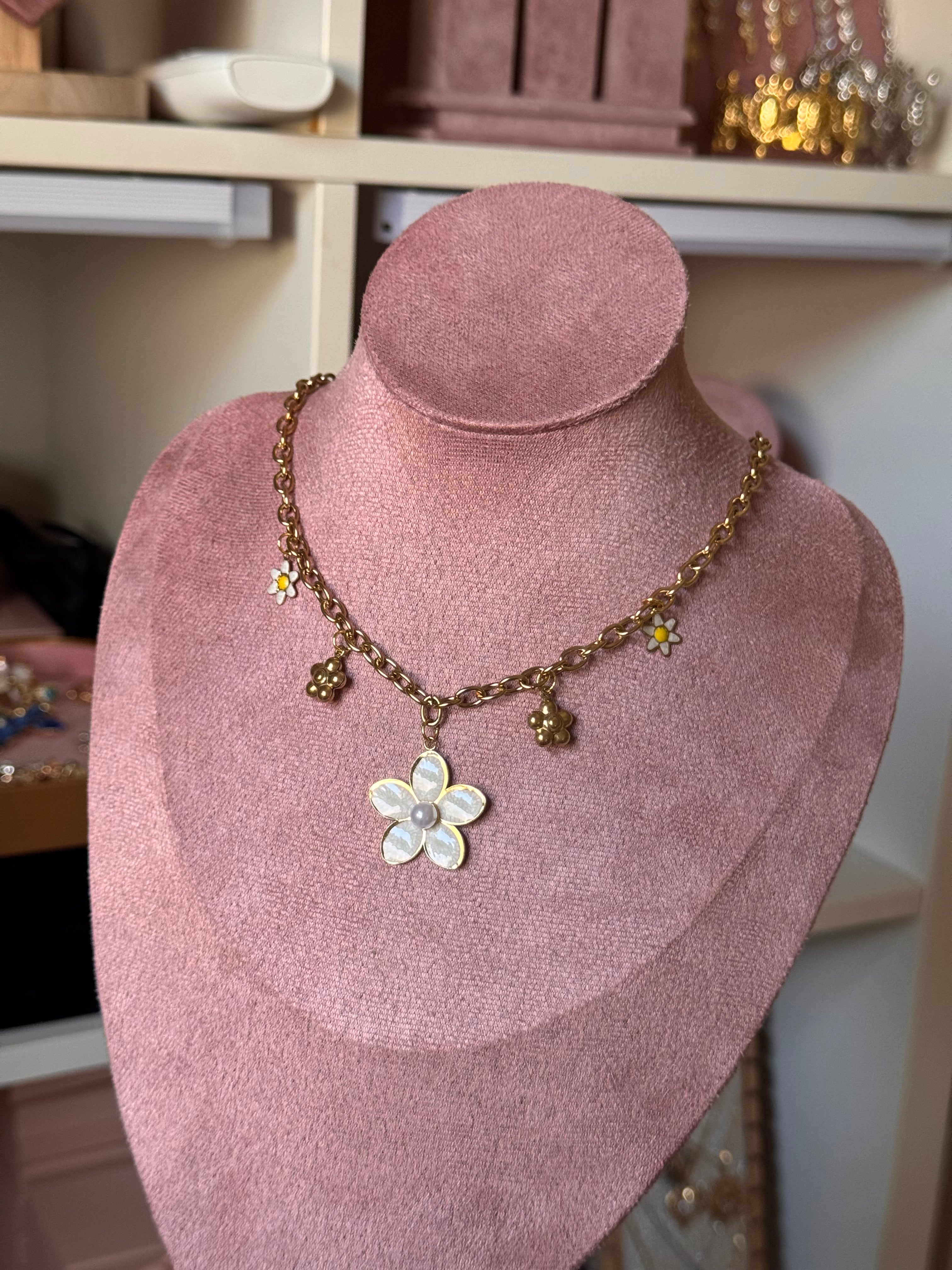 COLLAR LATINA WHITE