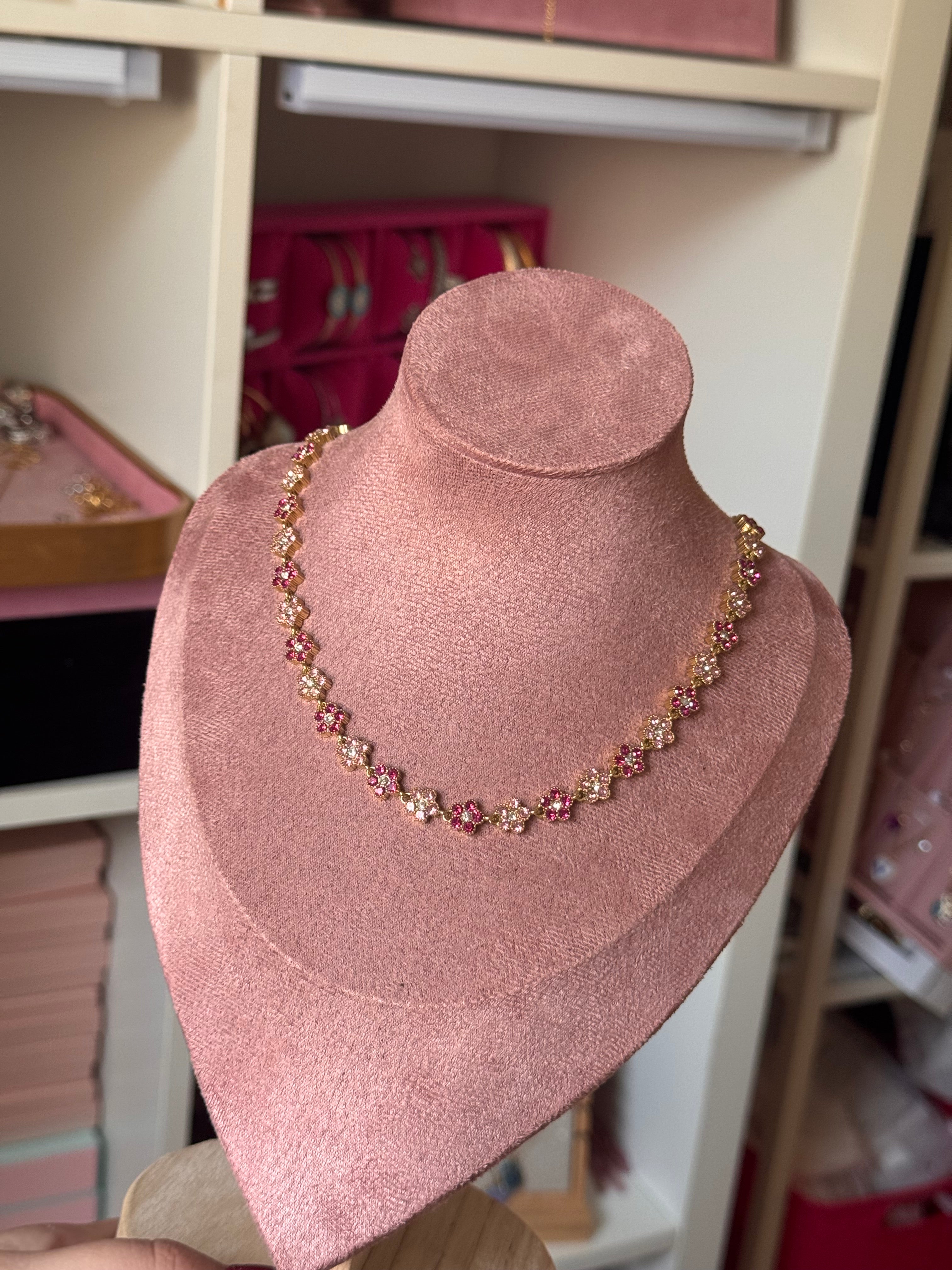 COLLAR FLOR ROSA
