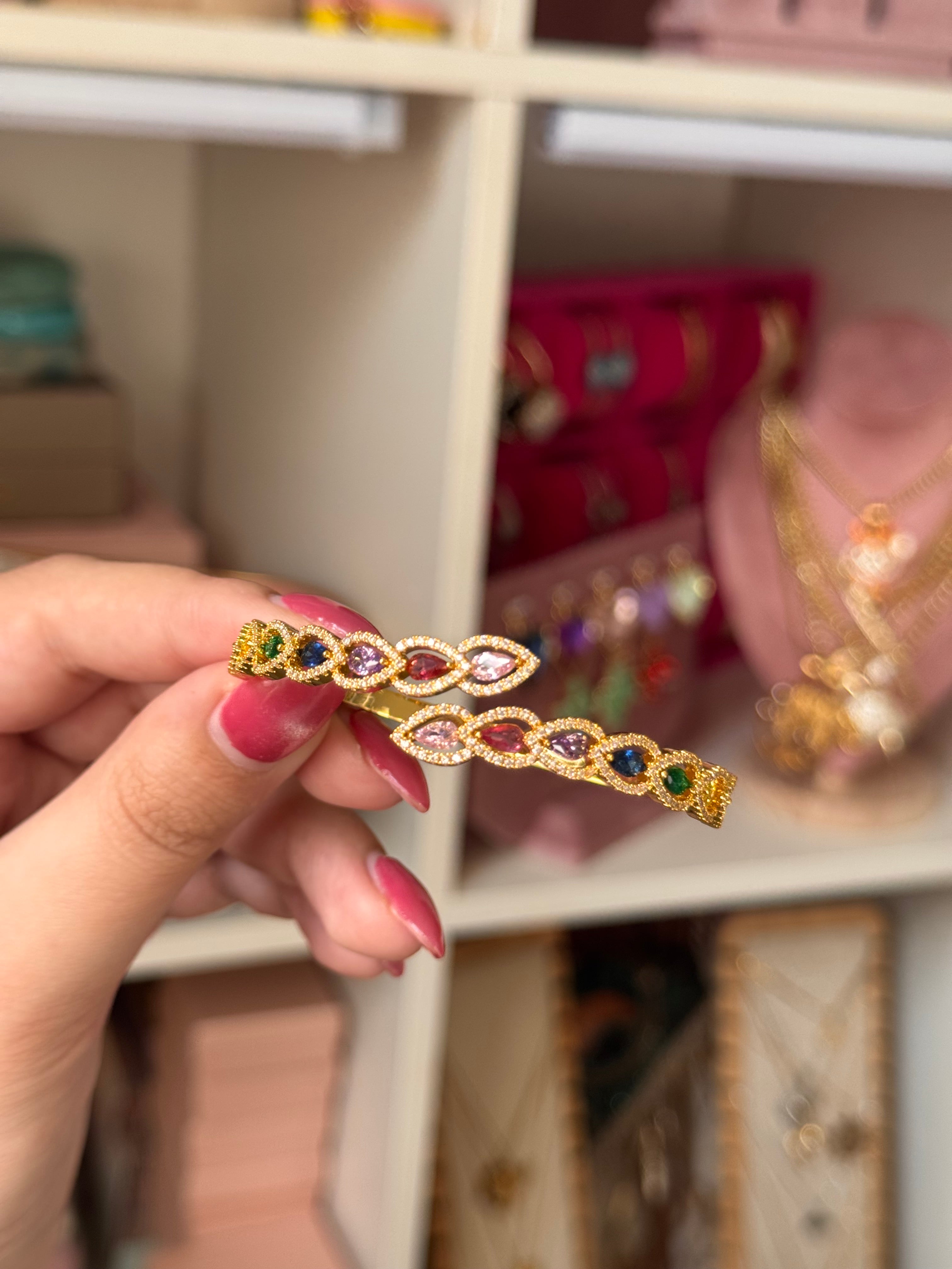 PULSERA SAPHITE GOLD