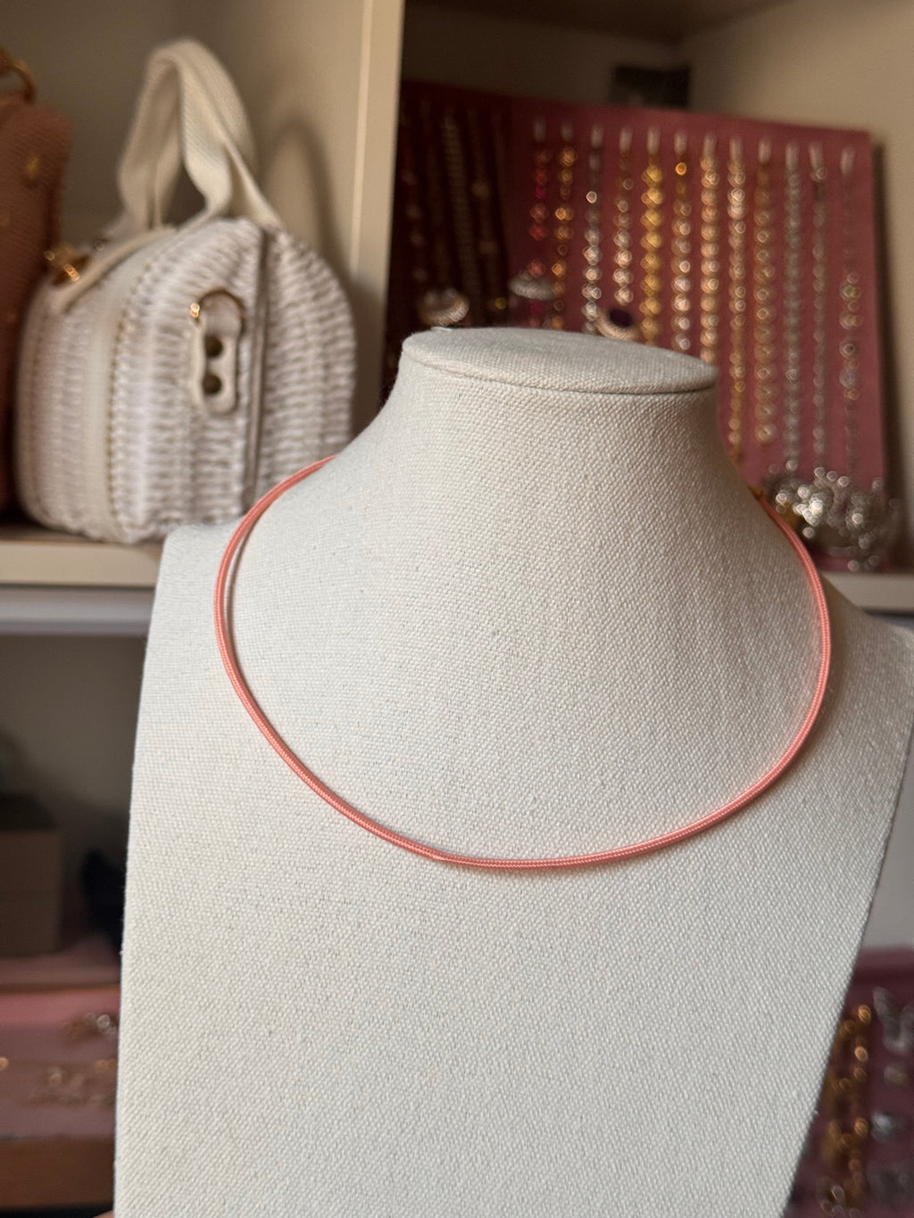 COLLAR INFINITE SALMÓN