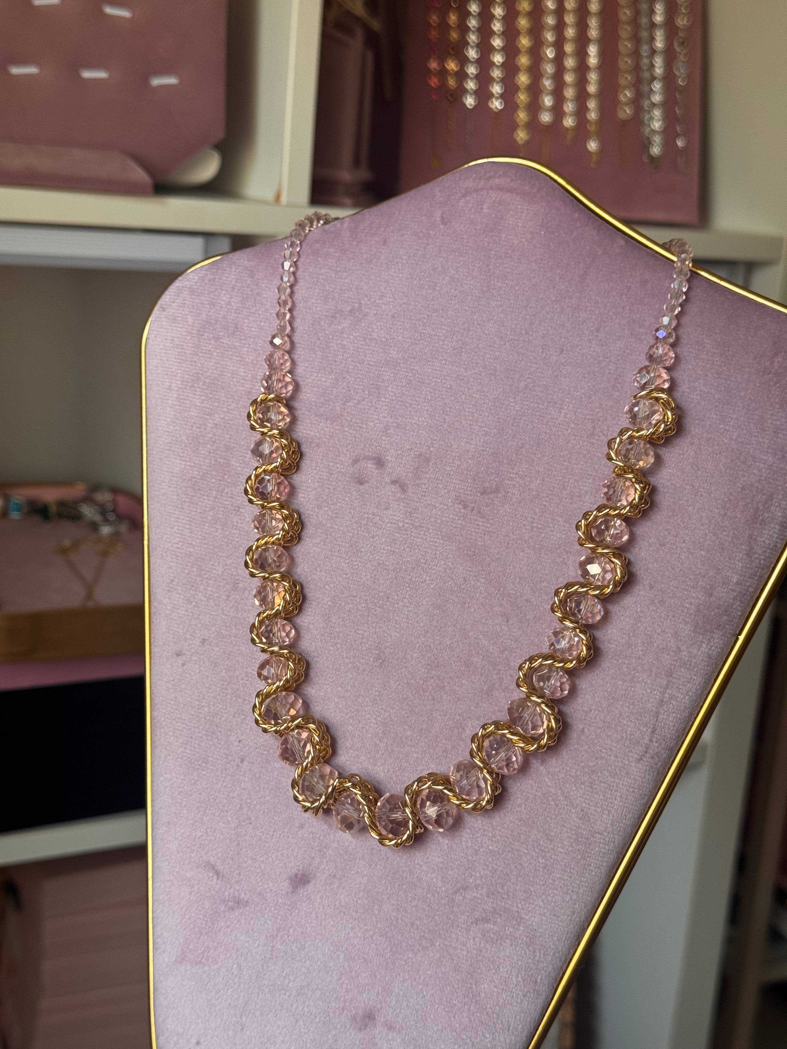 COLLAR VINTAGE ROSA