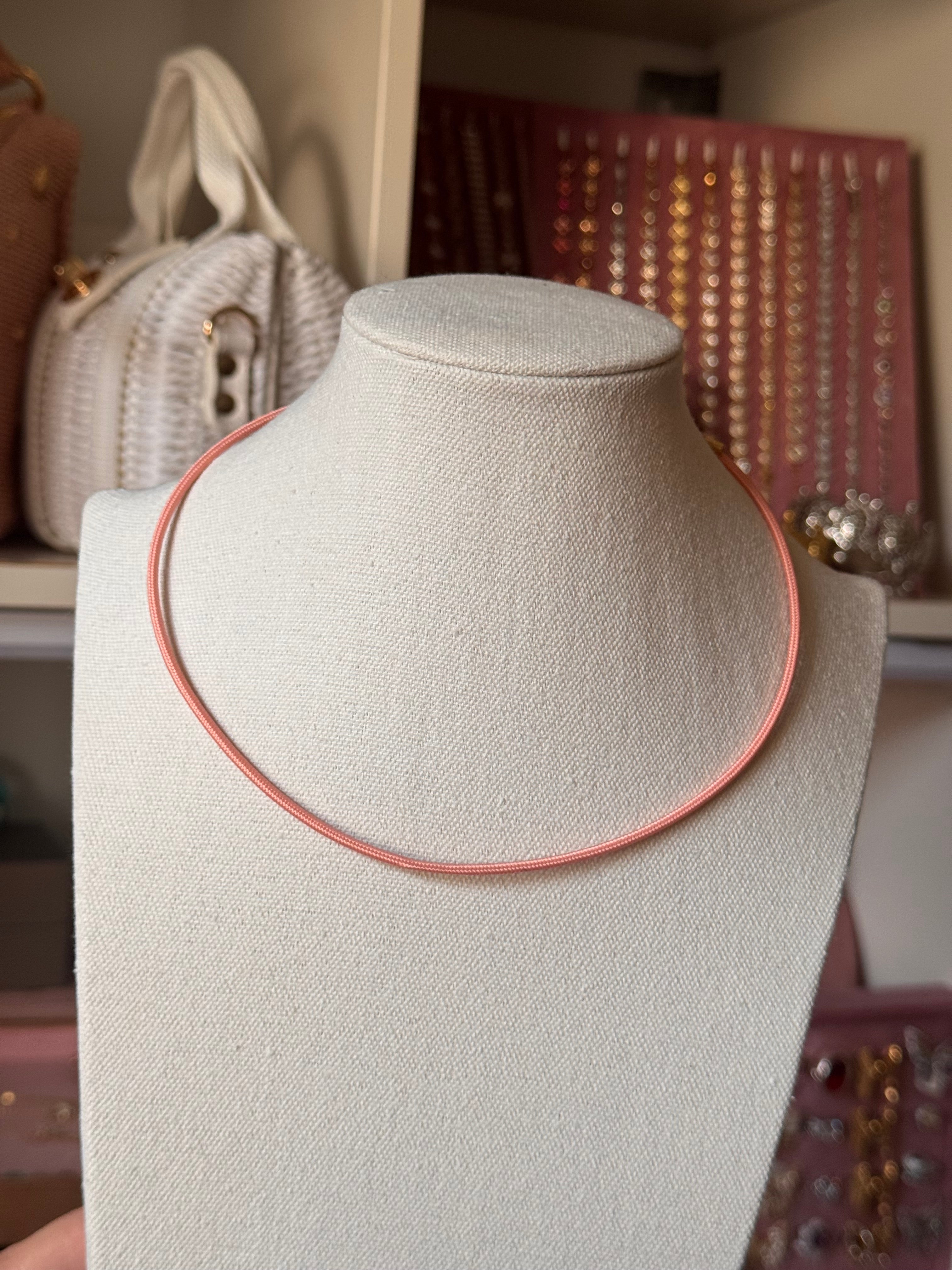 COLLAR INFINITE SALMÓN